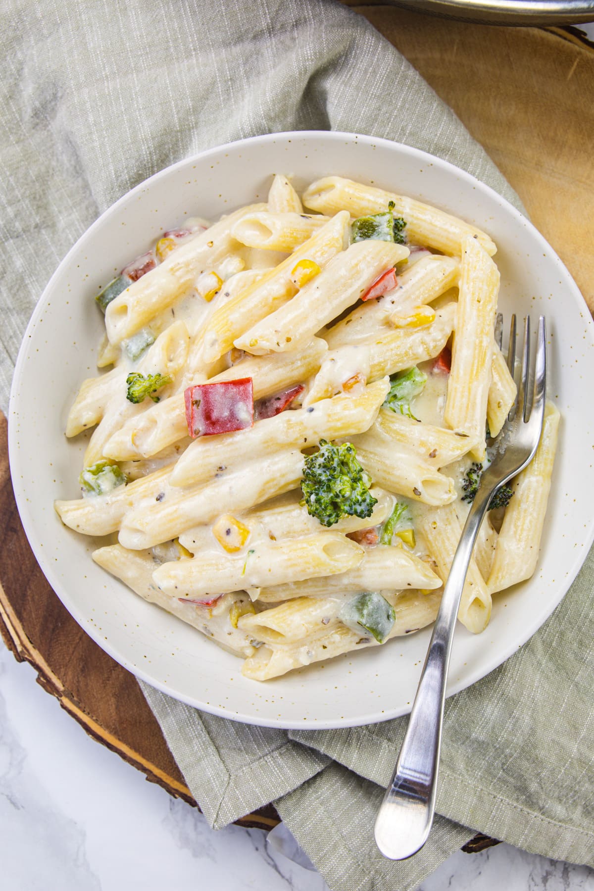 The Delectable Delight of White Sauce Pasta